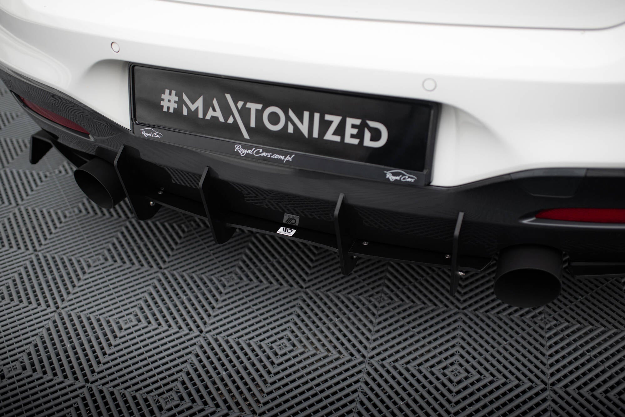 Maxton Design BMW 1er F20/F21 M-POWER FACELIFT - Diffusor Heck Ansatz passend für Heckschürze V.1 passend für