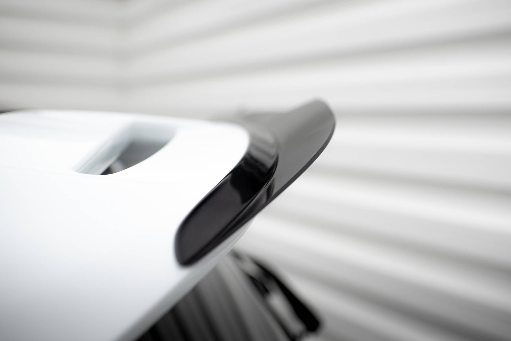Maxton Design Spoiler CAP passend für Ford Fiesta ST Mk7 FL schwarz Hochglanz