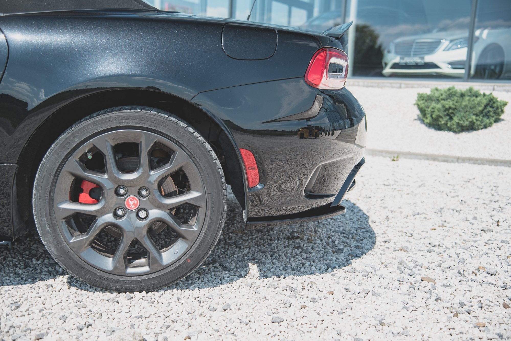 Maxton Design Heck Ansatz Flaps Diffusor für Fiat 124 Spider Abarth schwarz matt