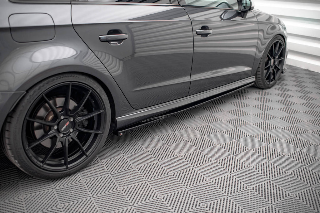 Maxton Design Street+ Seitenschweller Leisten V.2 passend für Audi S3 / A3 S-Line Sportback 8V / 8V Facelift schwarz Hochglanz