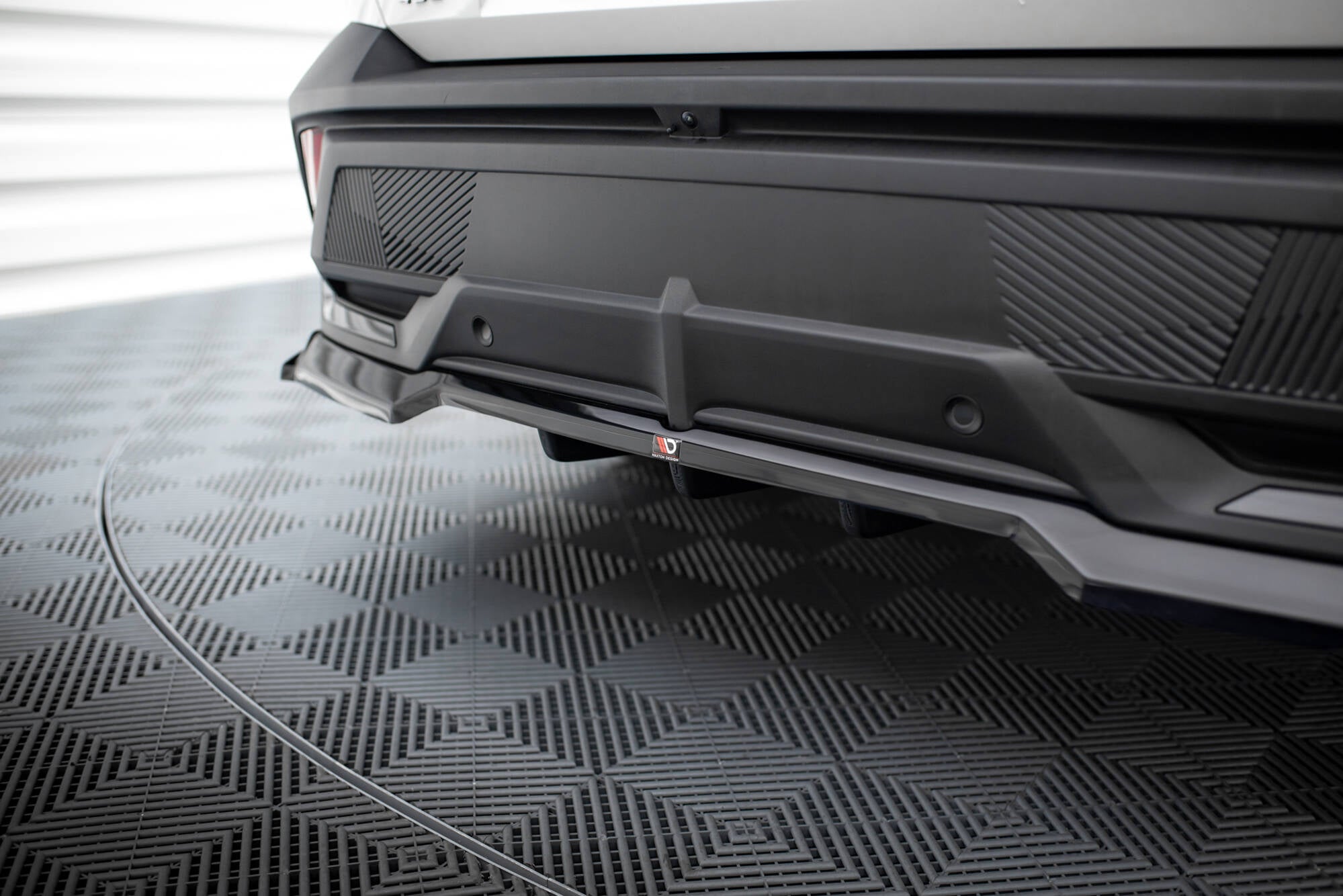 Maxton Design Street+ Mittlerer Diffusor RACE passend für Peugeot 408 Mk1 schwarz Hochglanz