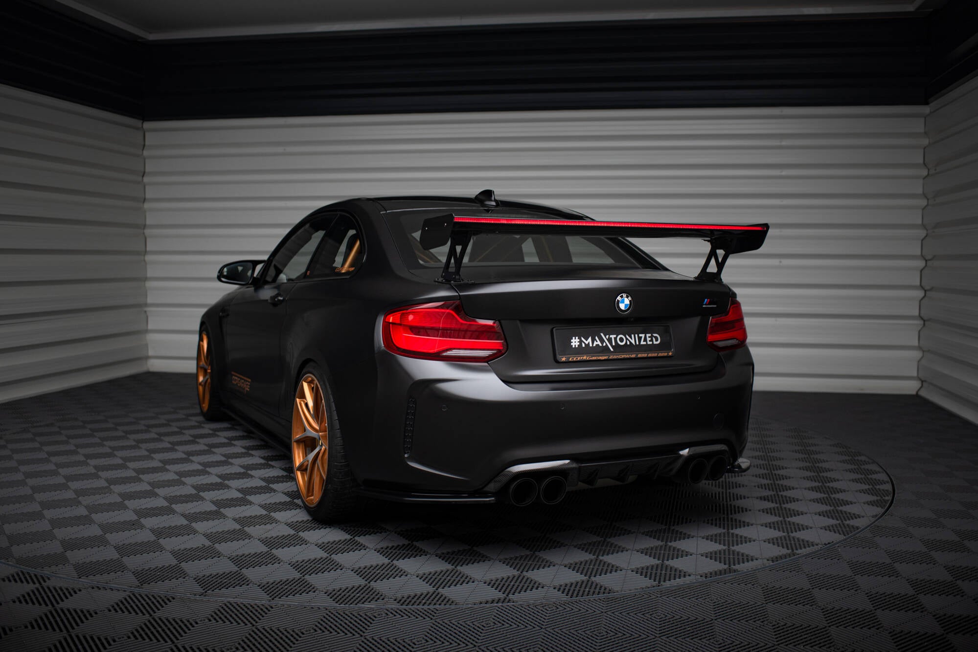 Maxton Design Carbon Spoiler With External Brackets Uprights + LED BMW M2 F87 / 2 / 2 M-Paket F22 für BMW M2 F87