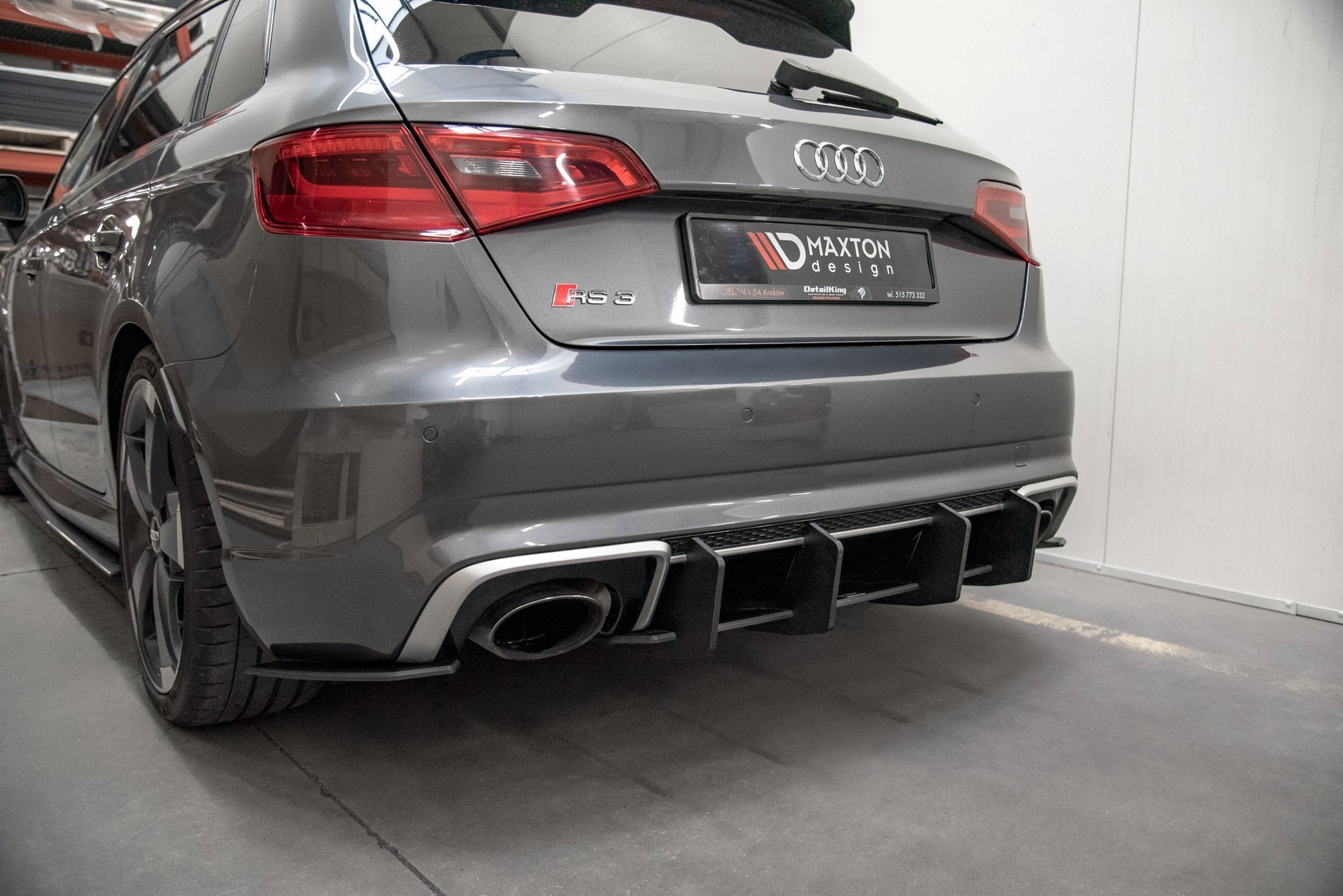 Maxton Design Robuste Racing Heckschürze V.2 passend für Audi RS3 8V Sportback