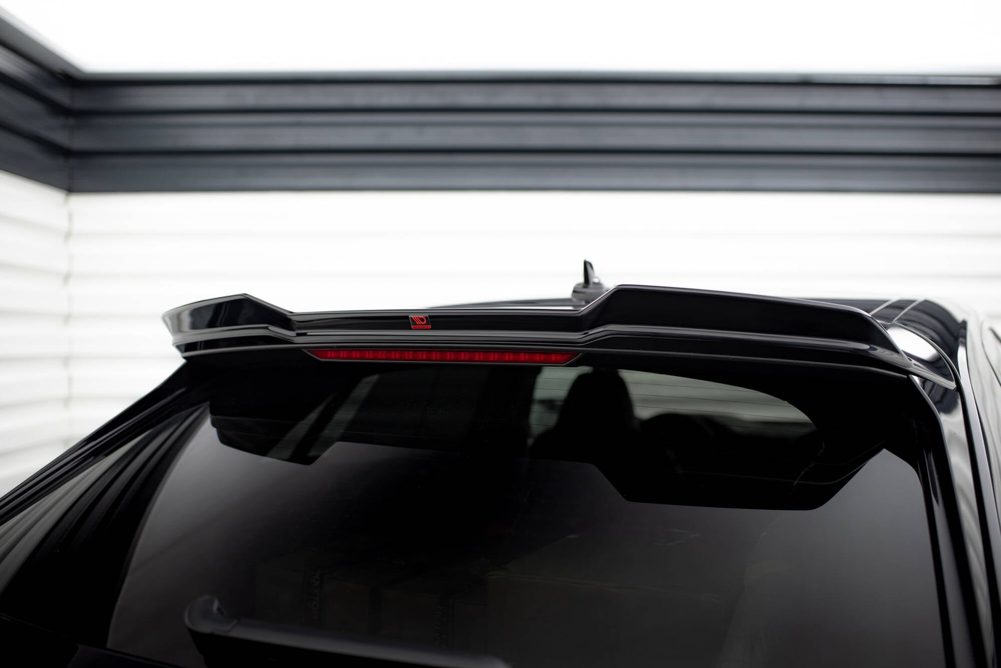Maxton Design Höher Spoiler CAP 3D passend für Audi RSQ8 Mk1 Facelift schwarz Hochglanz