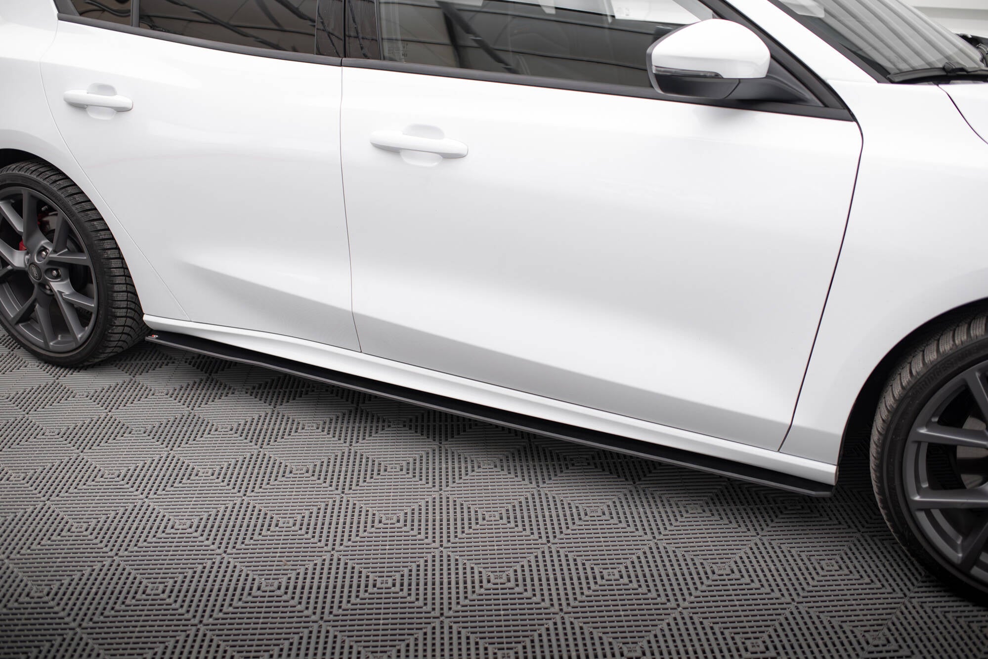 Maxton Design Street Pro Street+ Seitenschweller Leisten passend für Ford Focus ST / ST-Line Mk4