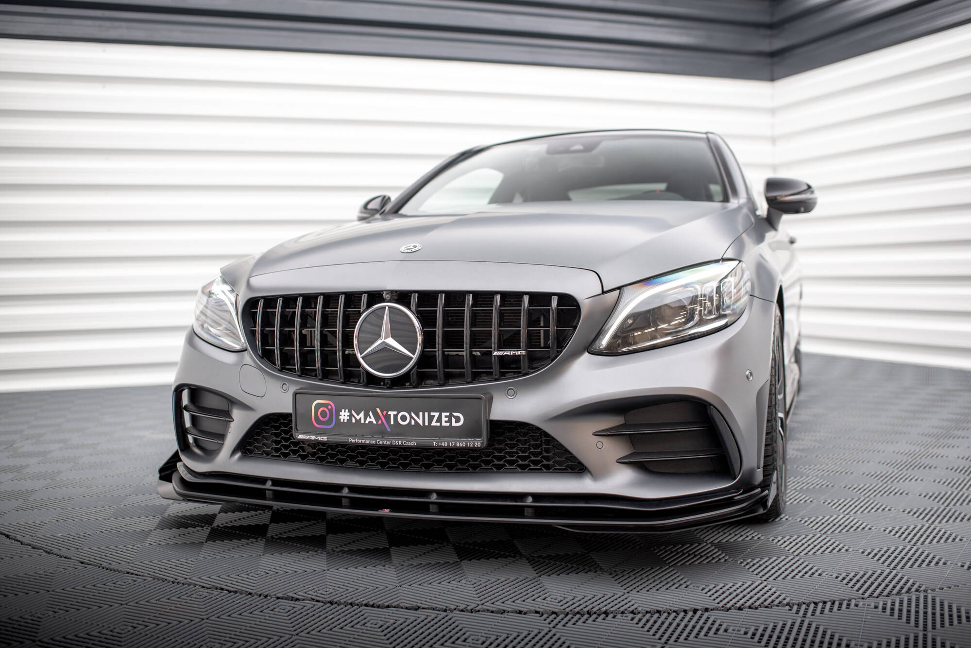 Maxton Design Street Pro Street+ Spoilerlippe Front Ansatz + Flaps passend für Mercedes-AMG C43 Coupe / Cabrio C205 Facelift / A205 Facelift schwarz Hochglanz