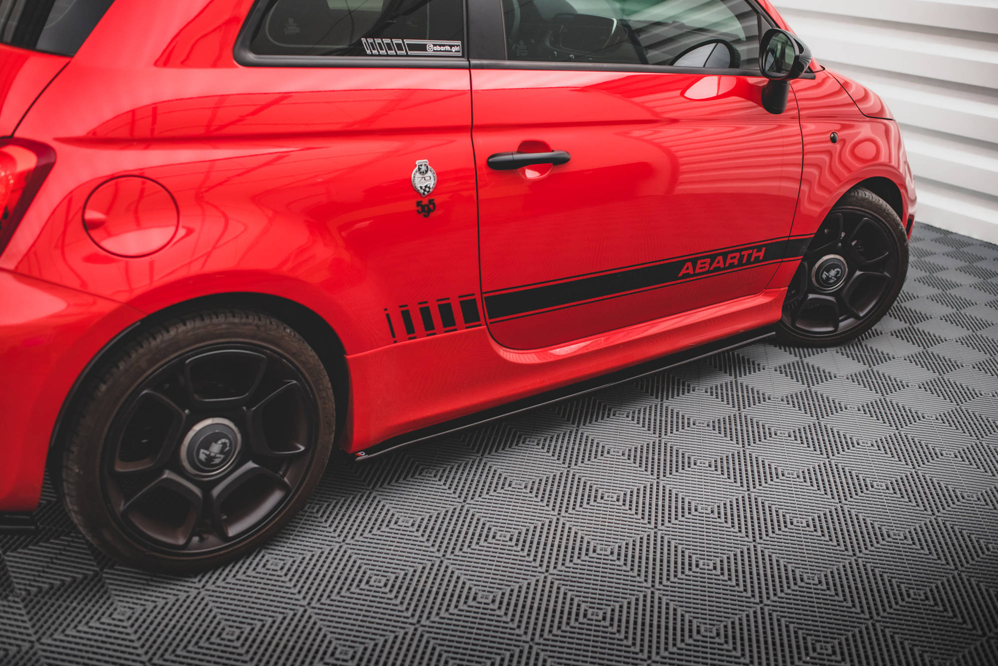 Maxton Design Street+ Seitenschweller Leisten passend für Abarth 595 Mk1 Facelift schwarz Hochglanz