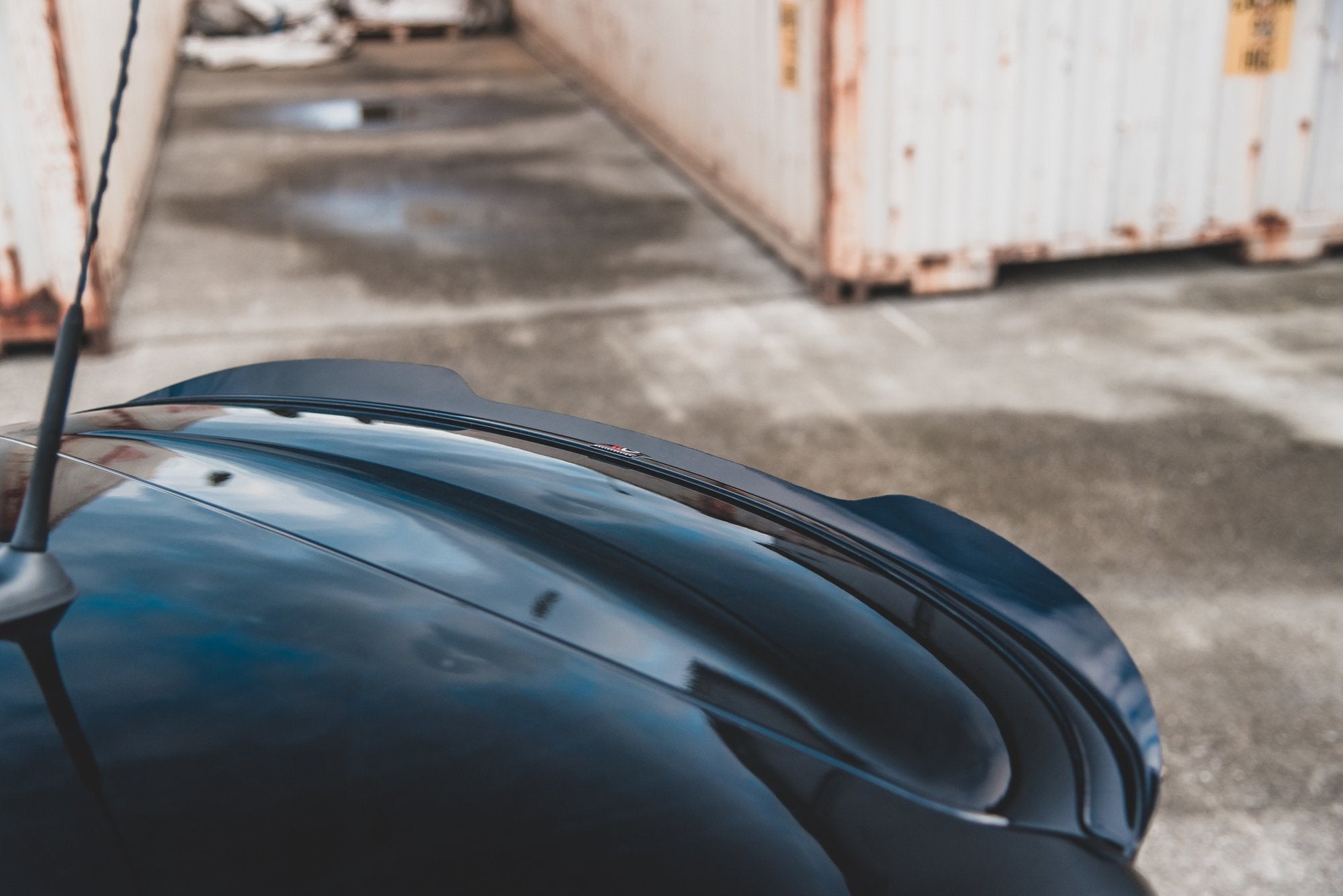 Maxton Design Spoiler CAP passend für Mini Countryman Mk1 JCW schwarz Hochglanz