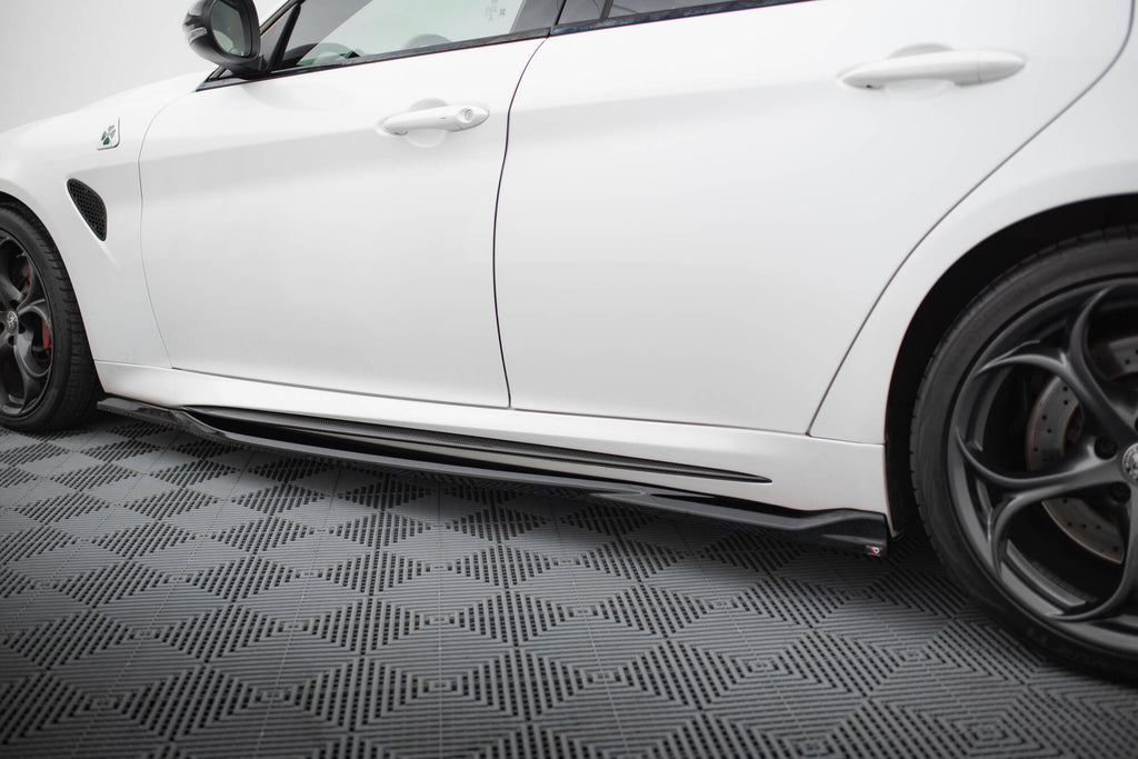Maxton Design Street+ Seitenschweller Leisten passend für Alfa Romeo Giulia Quadrifoglio schwarz Hochglanz