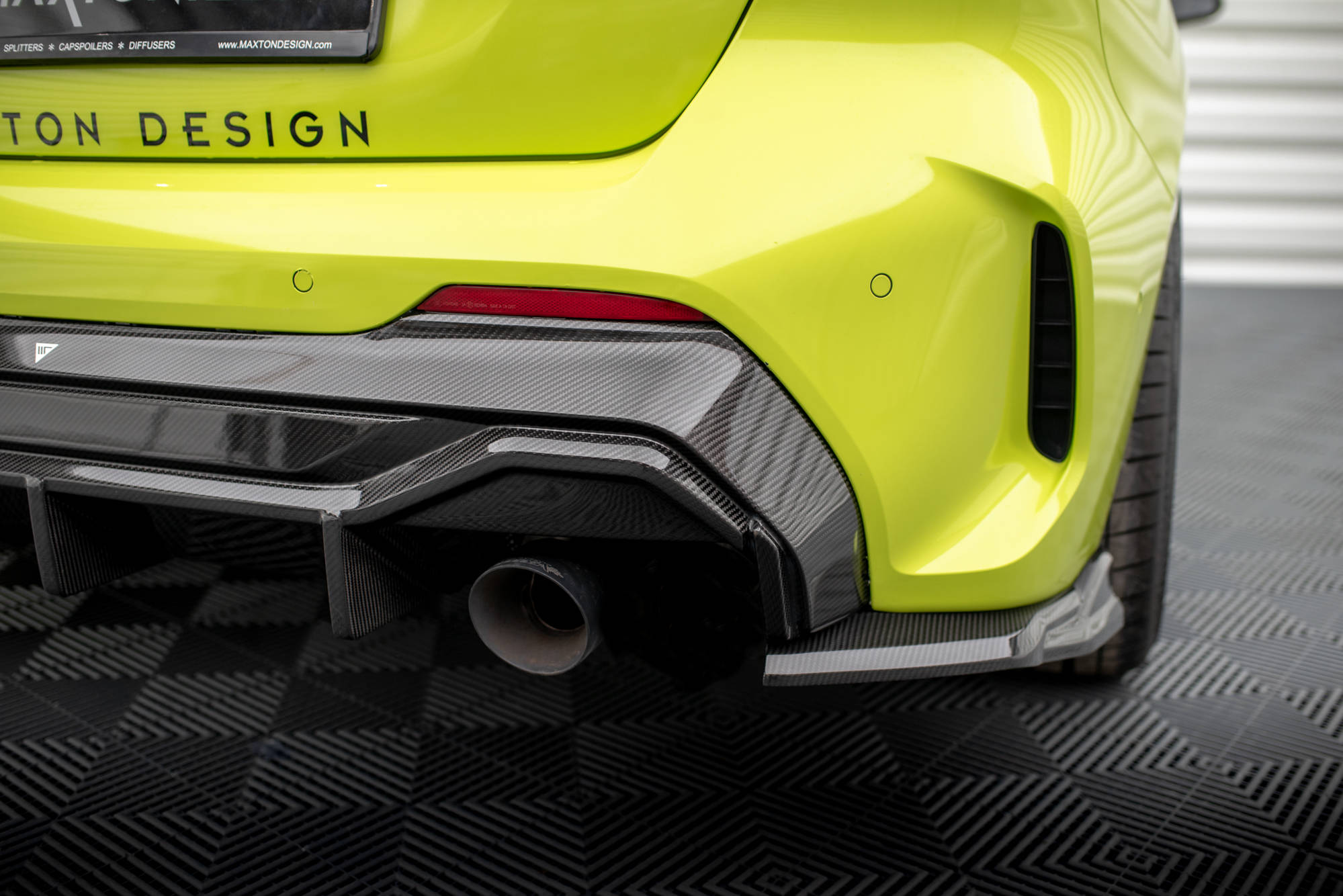 Maxton Design Carbon Fiber Diffusor Heck Ansatz passend für Prepreg V.2 BMW 1er M-Paket/ M135i / 128ti F40