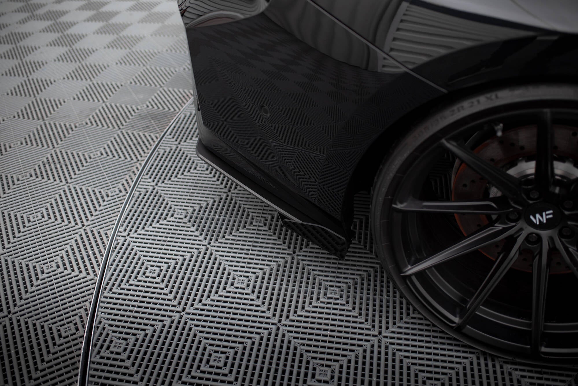 Maxton Design Hintere Seiten Flaps passend für BMW M2 G87 schwarz Hochglanz