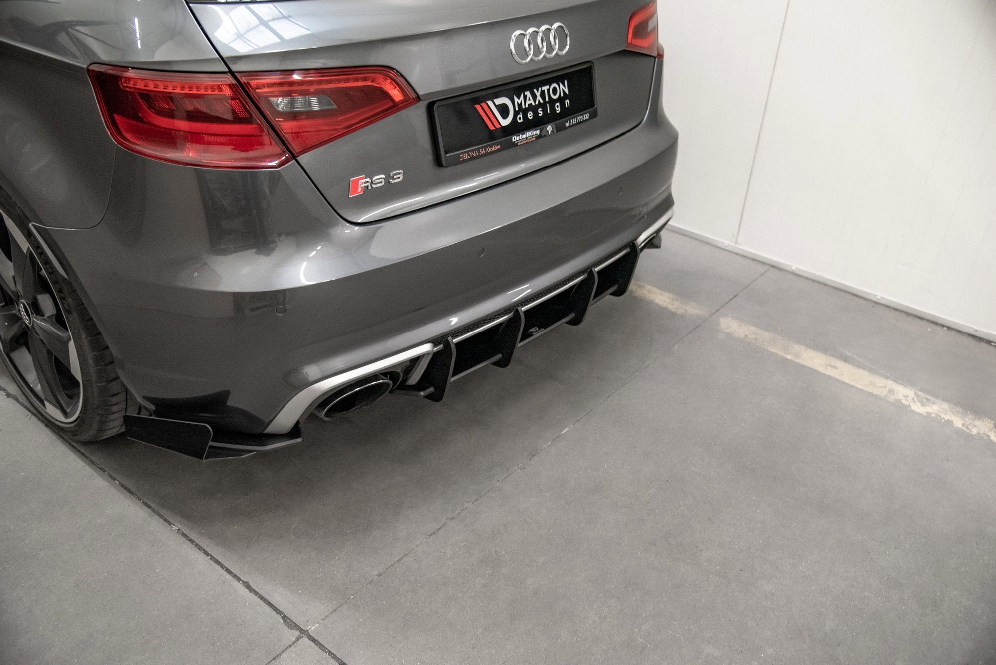 Maxton Design Robuste Racing Heckschürze V.1 passend für Audi RS3 8V Sportback