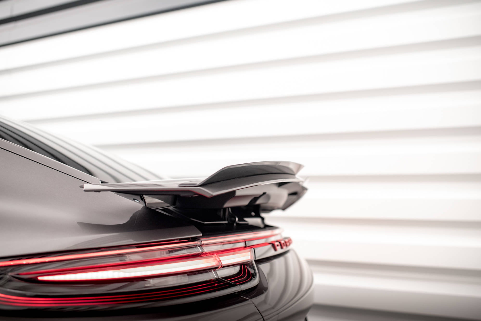 Maxton Design Spoiler CAP passend für Porsche Panamera GTS / Panamera E-Hybrid / Panamera Turbo S E-Hybrid 971 schwarz Hochglanz