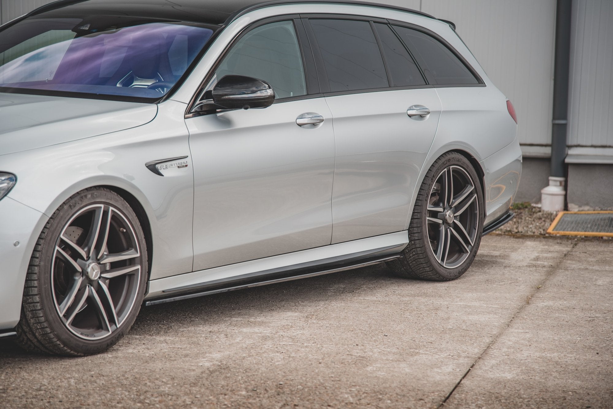 Maxton Design Street+ Seitenschweller Leisten passend für Mercedes-Benz E63 AMG Kombi/Limousine S213/W213 schwarz Hochglanz