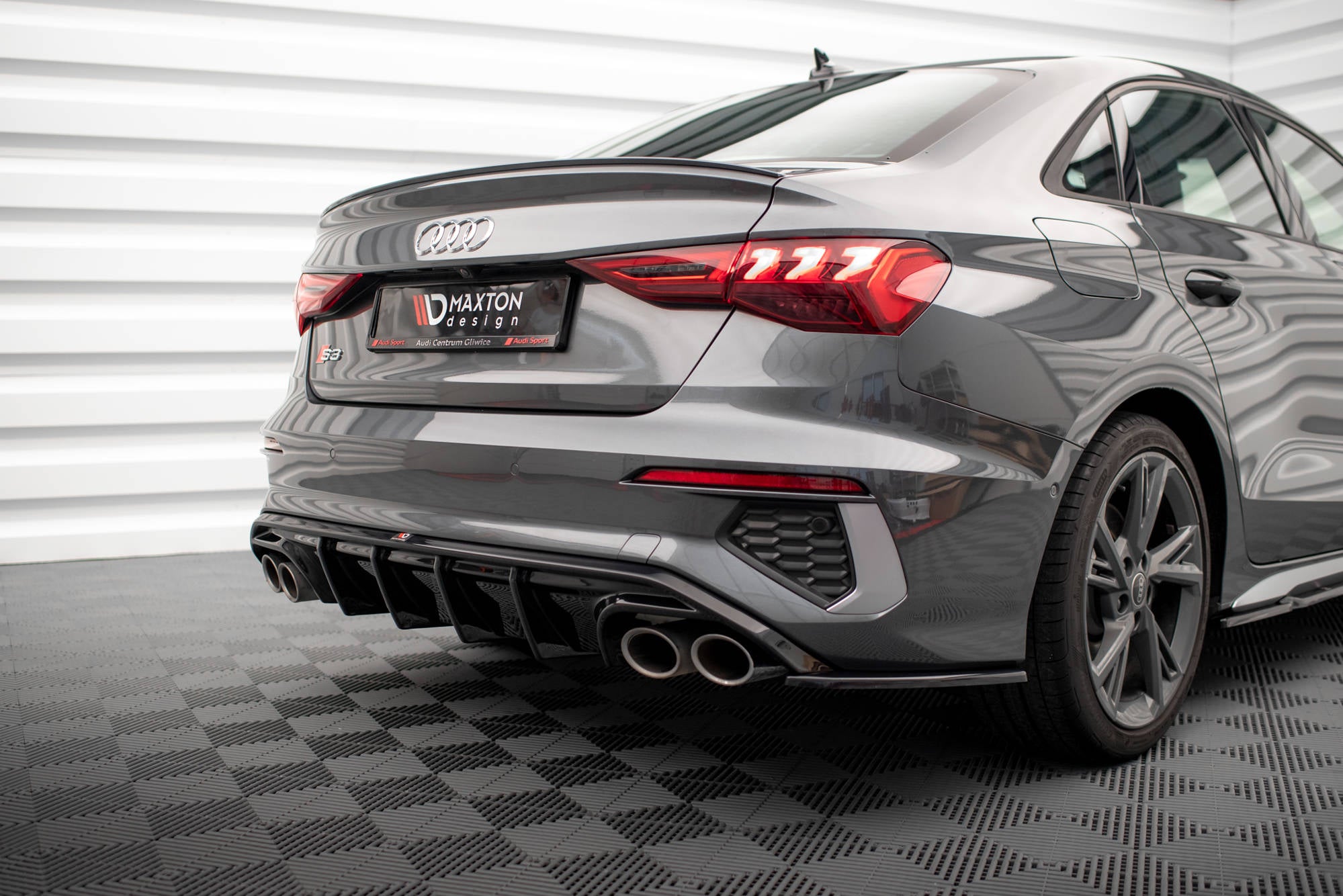 Maxton Design Diffusor Heck Ansatz passend für Audi S3 Limousine 8Y schwarz Hochglanz