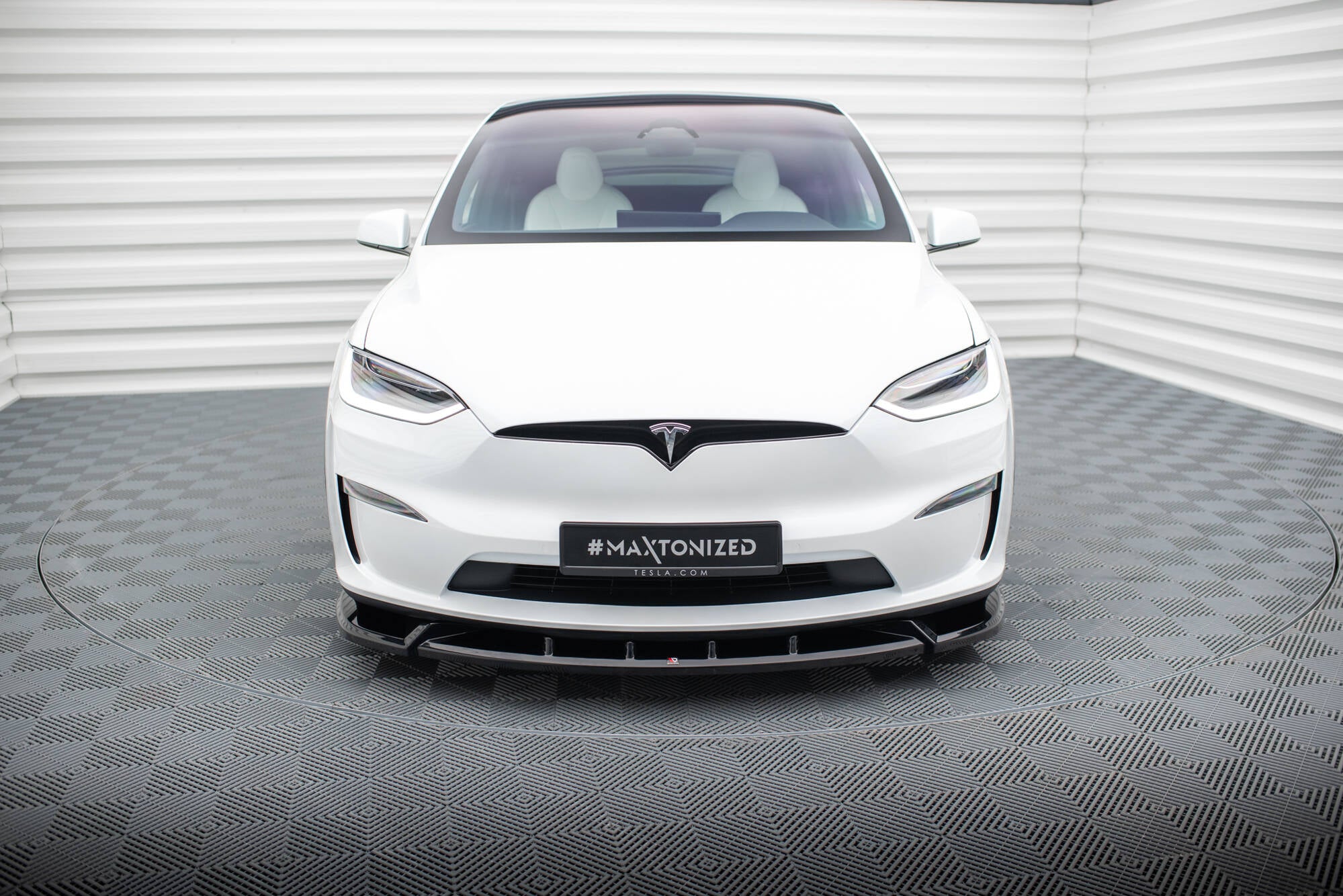Maxton Design Street+ Spoilerlippe Front Ansatz V.2 passend für Tesla Model X Mk1 Facelift schwarz Hochglanz