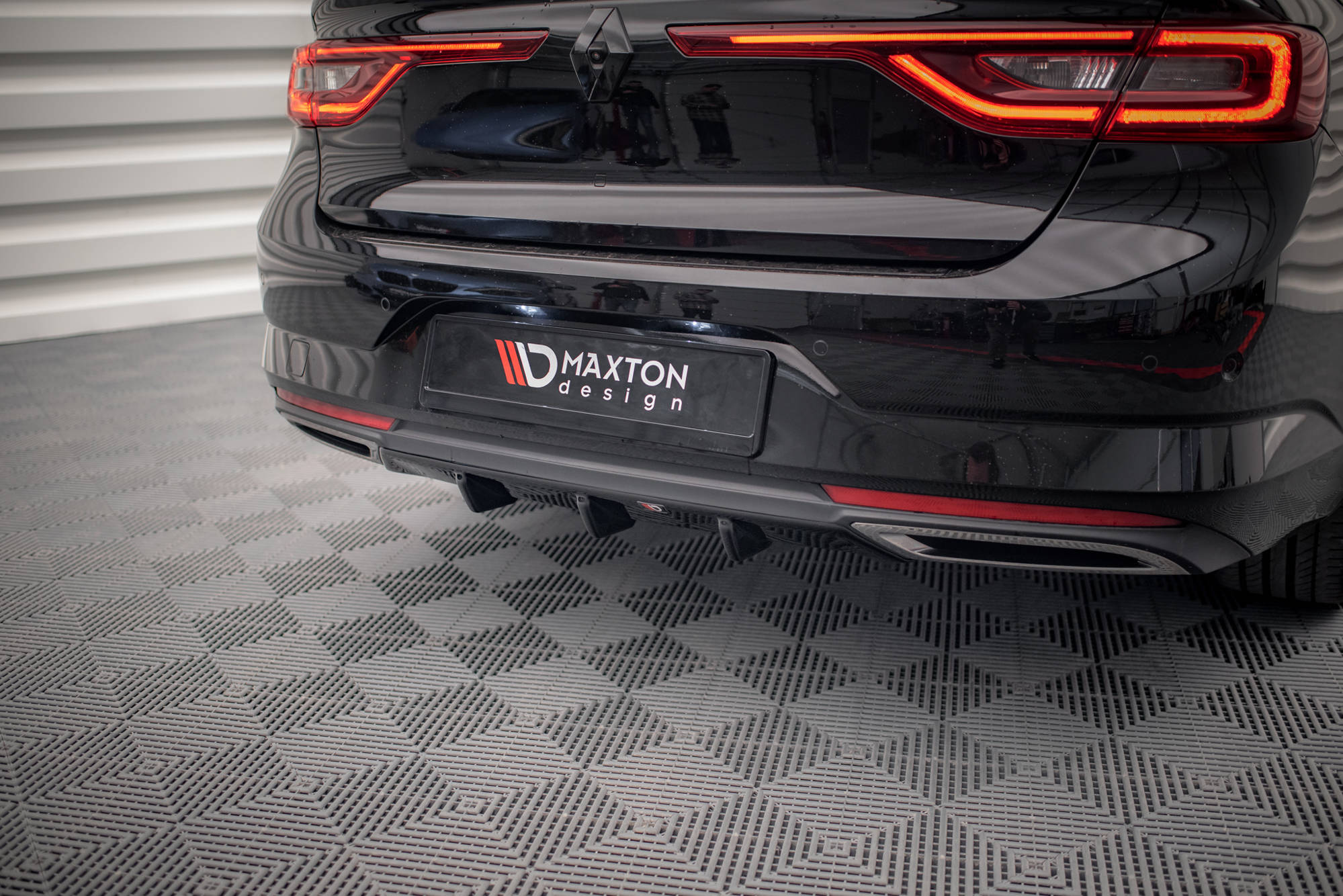 Maxton Design Diffusor Heck Ansatz passend für Renault Talisman schwarz Hochglanz