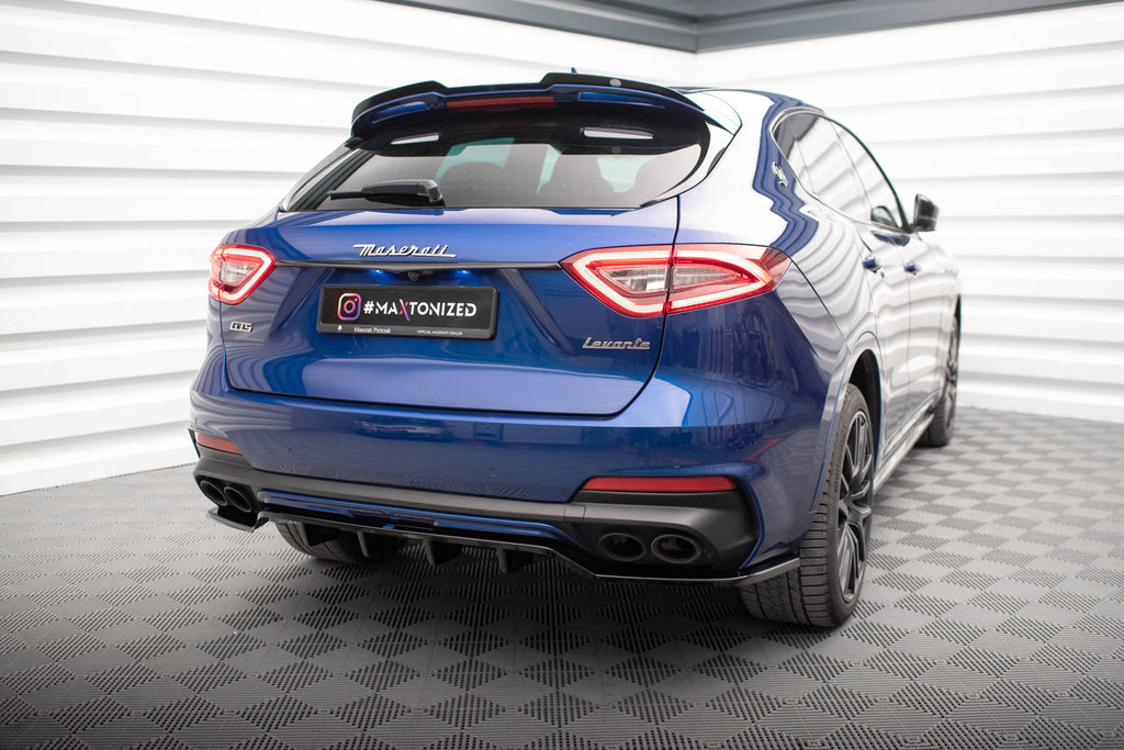 Maxton Design Street+ Mittlerer Diffusor RACE passend für Maserati Levante GTS Mk1 schwarz Hochglanz