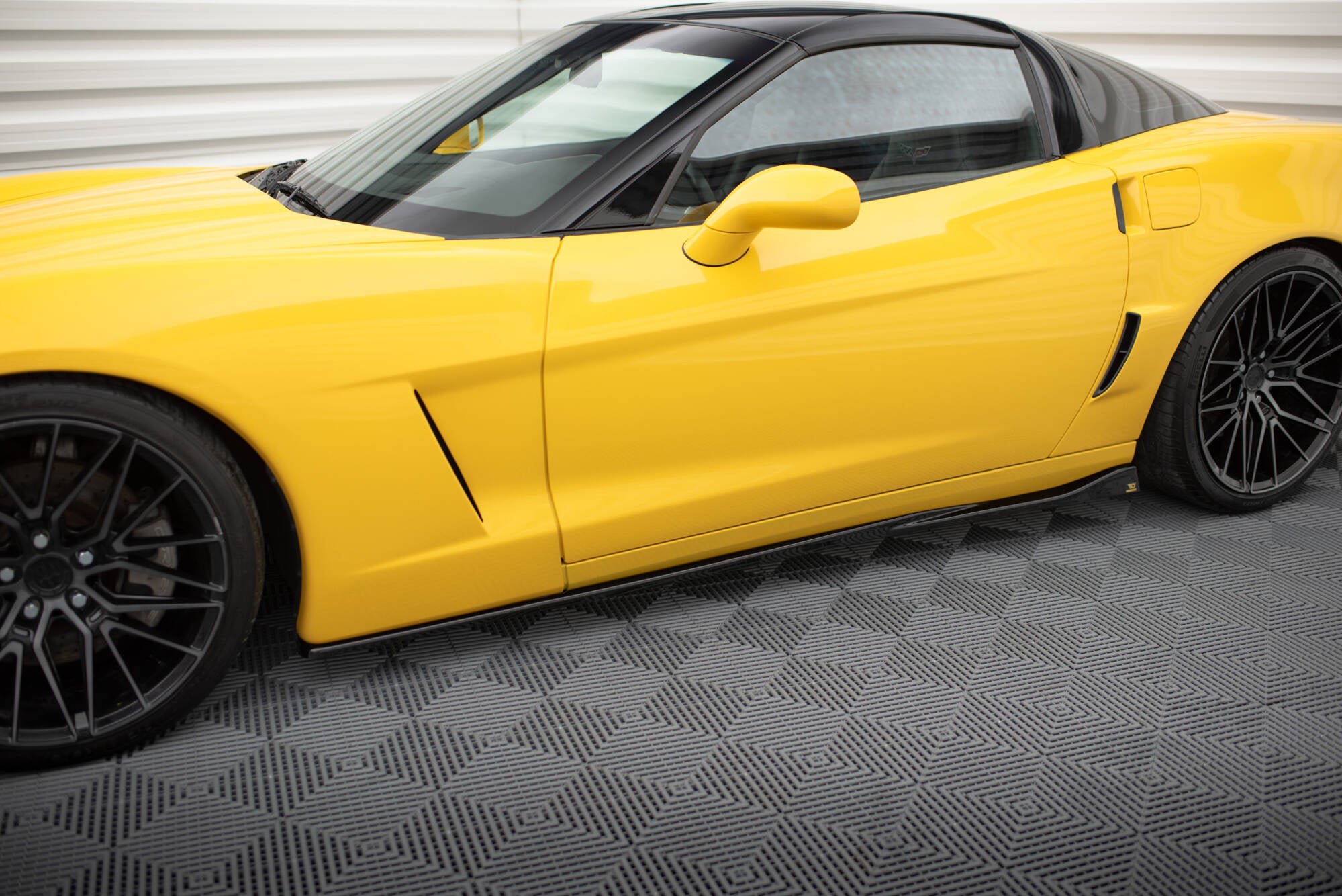 Maxton Design Street+ Seitenschweller Leisten passend für Chevrolet Corvette C6 schwarz Hochglanz