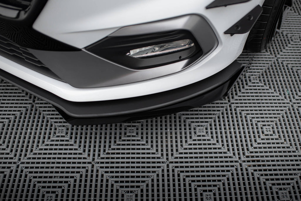 Maxton Design Front Stoßstangen Racing Flaps passend passend für Ford Fiesta Mk8 ST / ST-Line schwarz Hochglanz
