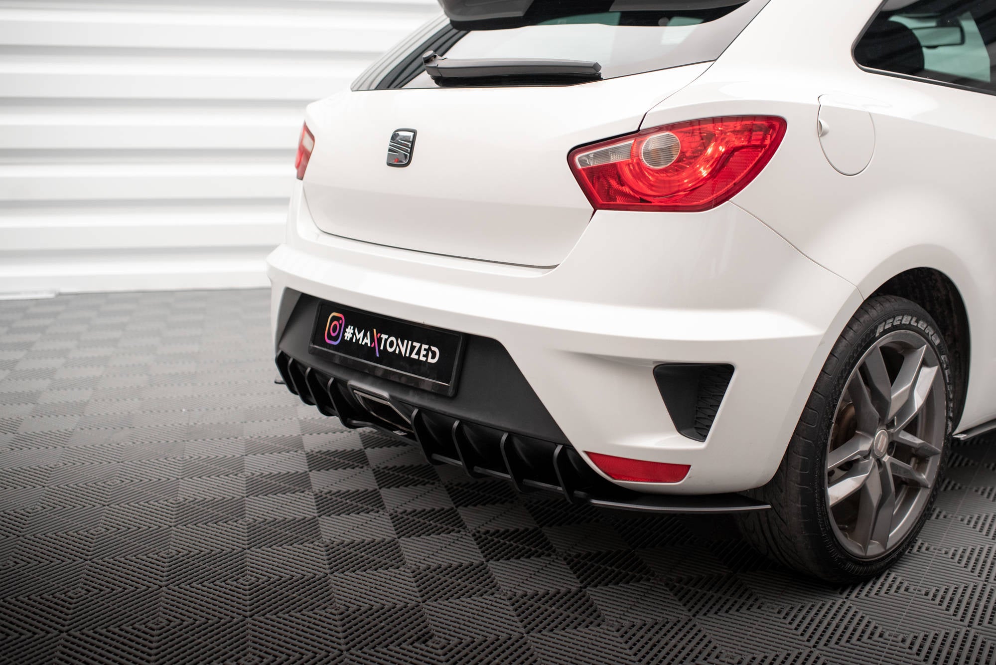 Maxton Design Street Pro Heckschürze passend für Seat Ibiza Cupra Sport Coupe Mk4