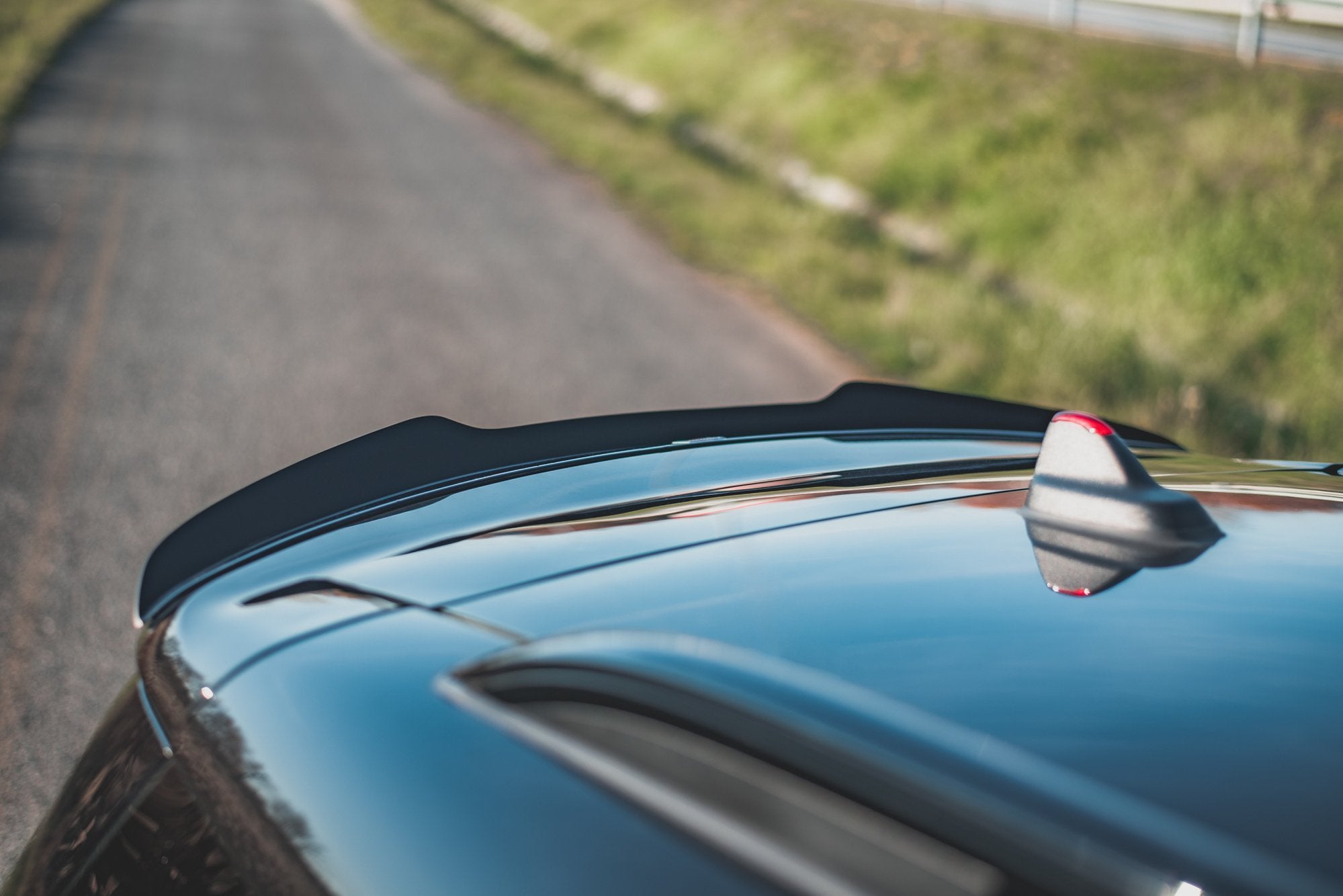 Maxton Design Spoiler CAP passend für Mini Countryman Mk2 F60 JCW schwarz Hochglanz