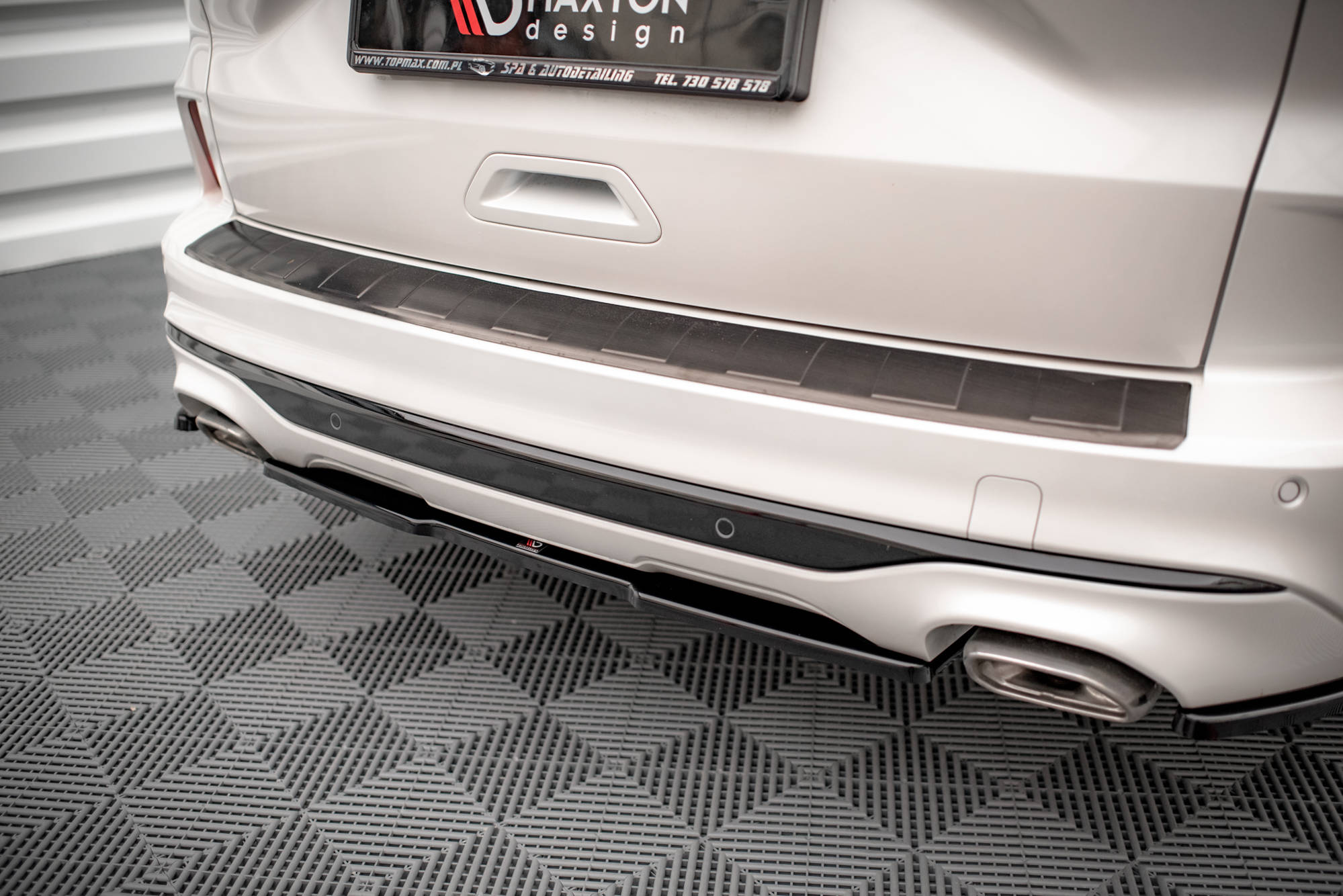 Maxton Design Heckansatz Ford Kuga ST-Line Mk3 schwarz Hochglanz für Ford Kuga MK3