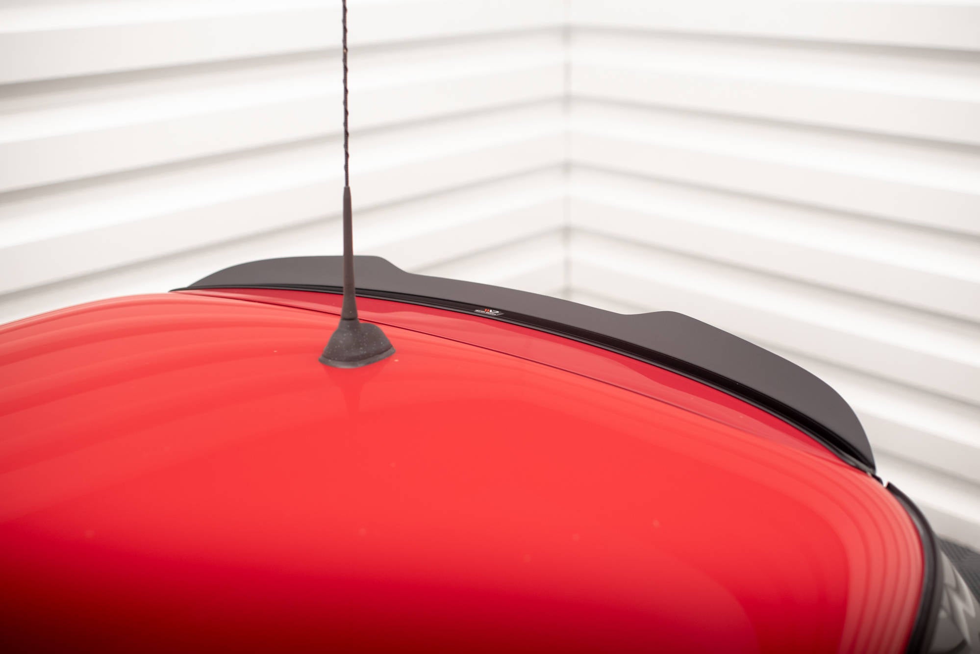 Maxton Design Spoiler CAP passend für Mini One R56 schwarz Hochglanz