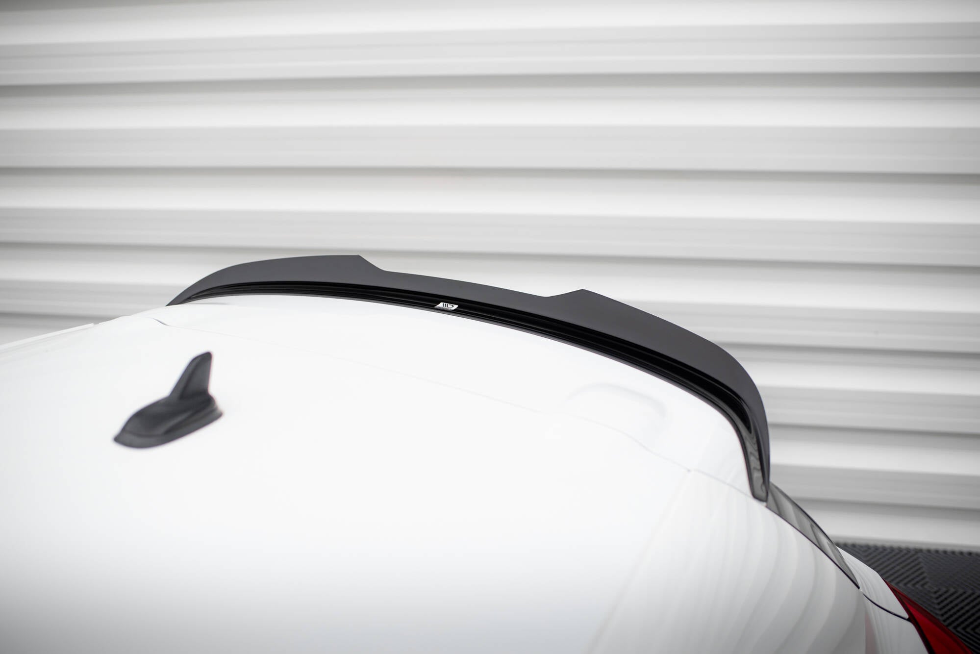 Maxton Design Spoiler CAP passend für VW Scirocco Mk3 Facelift schwarz Hochglanz