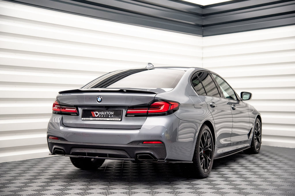 Maxton Design Spoiler CAP V.3 passend für BMW 5er Standard / M-Paket / M550 Limousine G30 / G30 Facelift schwarz Hochglanz