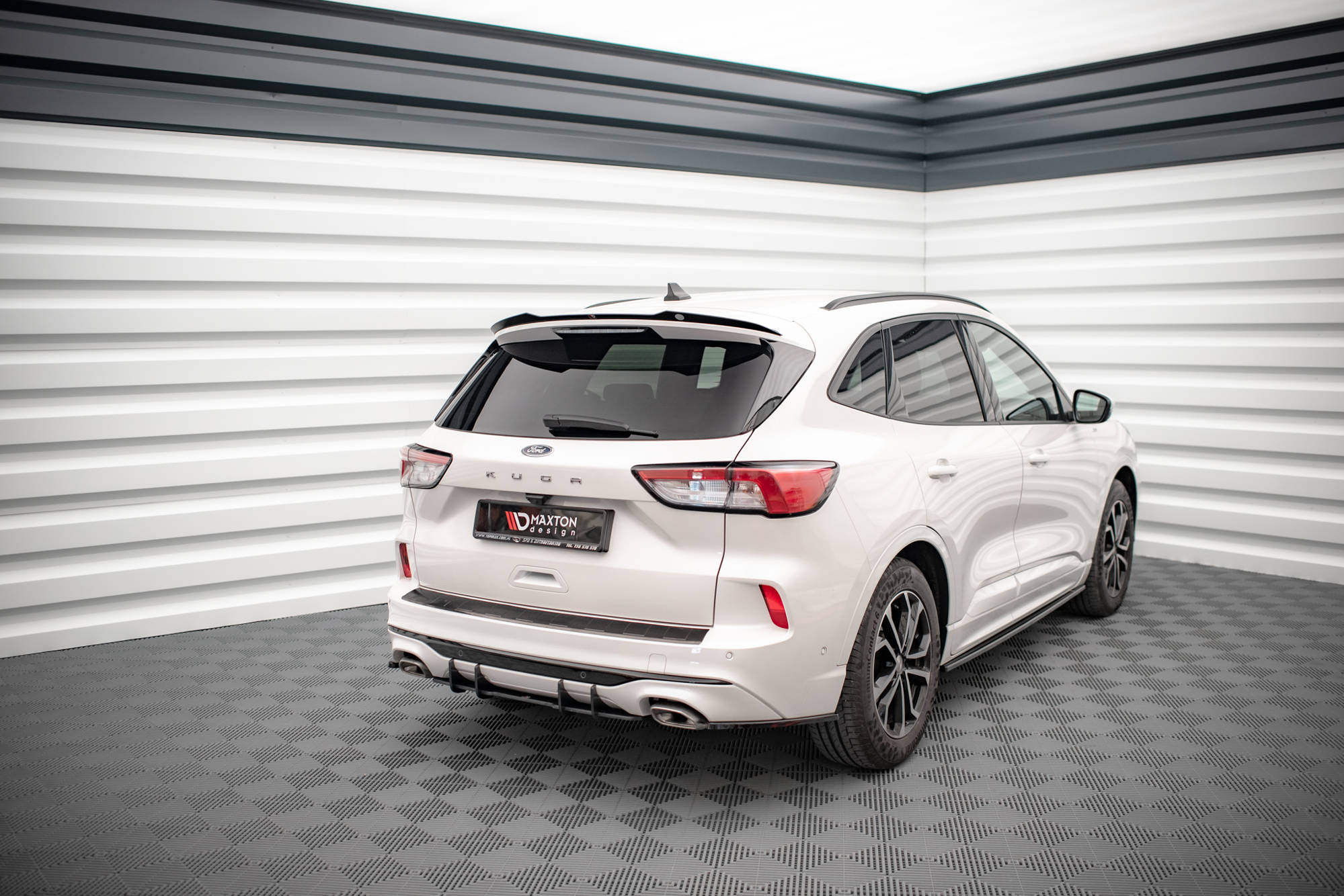 Maxton Design Street Pro Heckschürze passend für Ford Kuga ST-Line Mk3