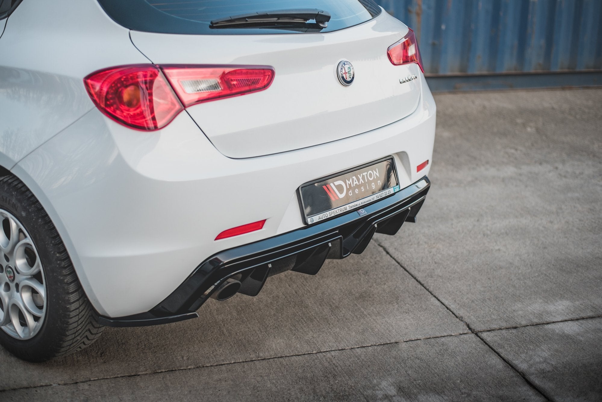 Maxton Design Diffusor Heck Ansatz passend für Alfa Romeo Giulietta (Einzelauspuff li.)