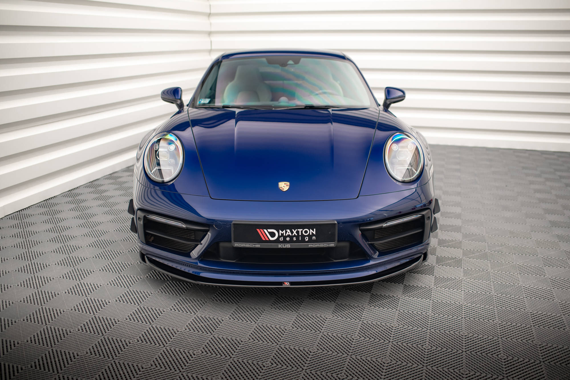 Maxton Design Stoßstangen Flaps Wings vorne Canards passend für Porsche 911 Carrera Aero 992
