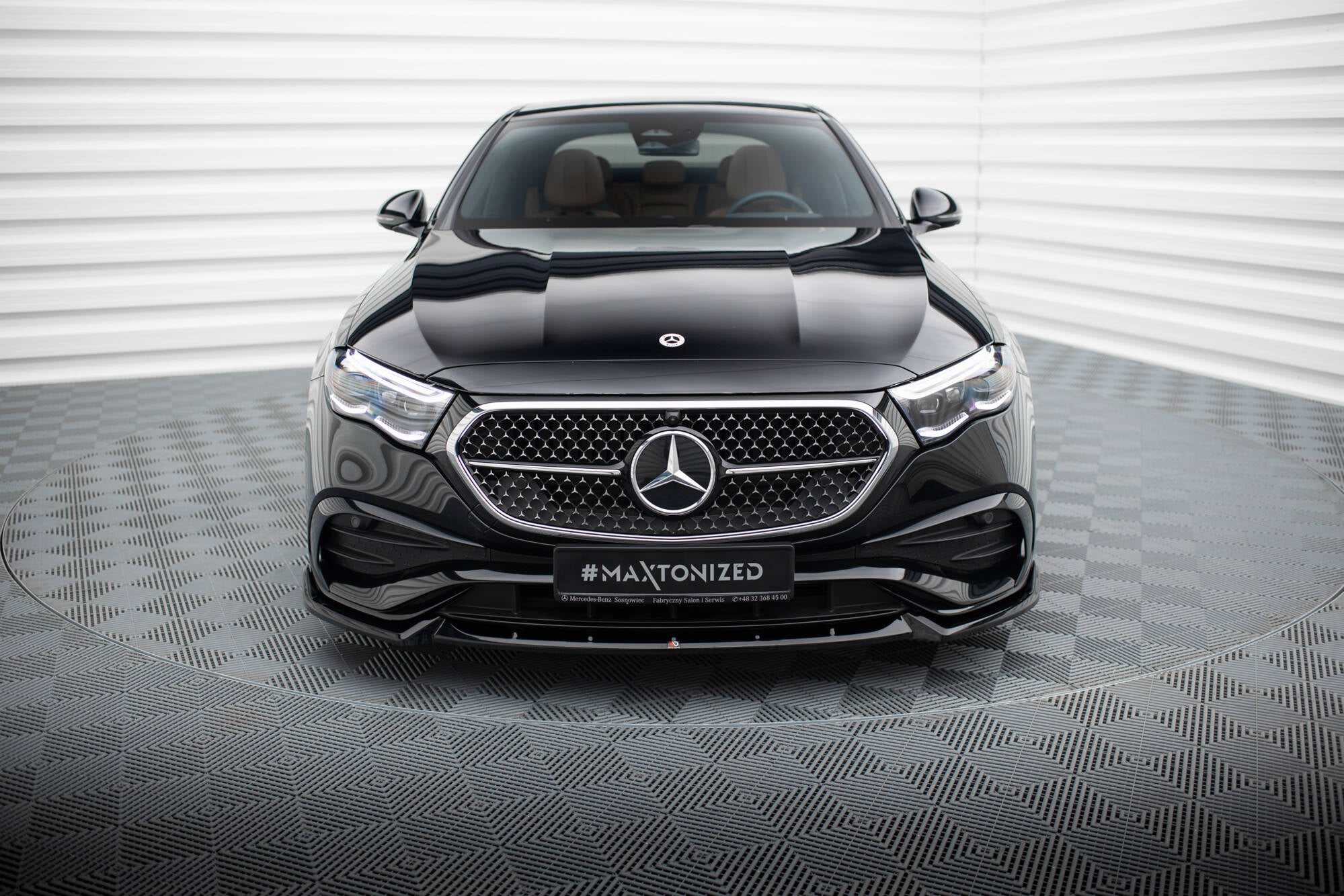 Maxton Design Street+ Spoilerlippe Front Ansatz V.2 passend für Mercedes-Benz E AMG-Line Limousine / Kombi W214 schwarz Hochglanz