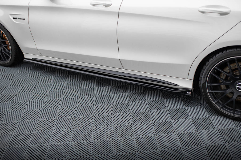 Maxton Design Street+ Seitenschweller Leisten V.2 passend für Mercedes-AMG C63 Limousine / Kombi W205 / S205 schwarz Hochglanz