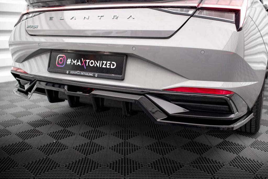 Maxton Design Street+ Mittlerer Diffusor RACE passend für Hyundai Elantra Mk7 schwarz Hochglanz