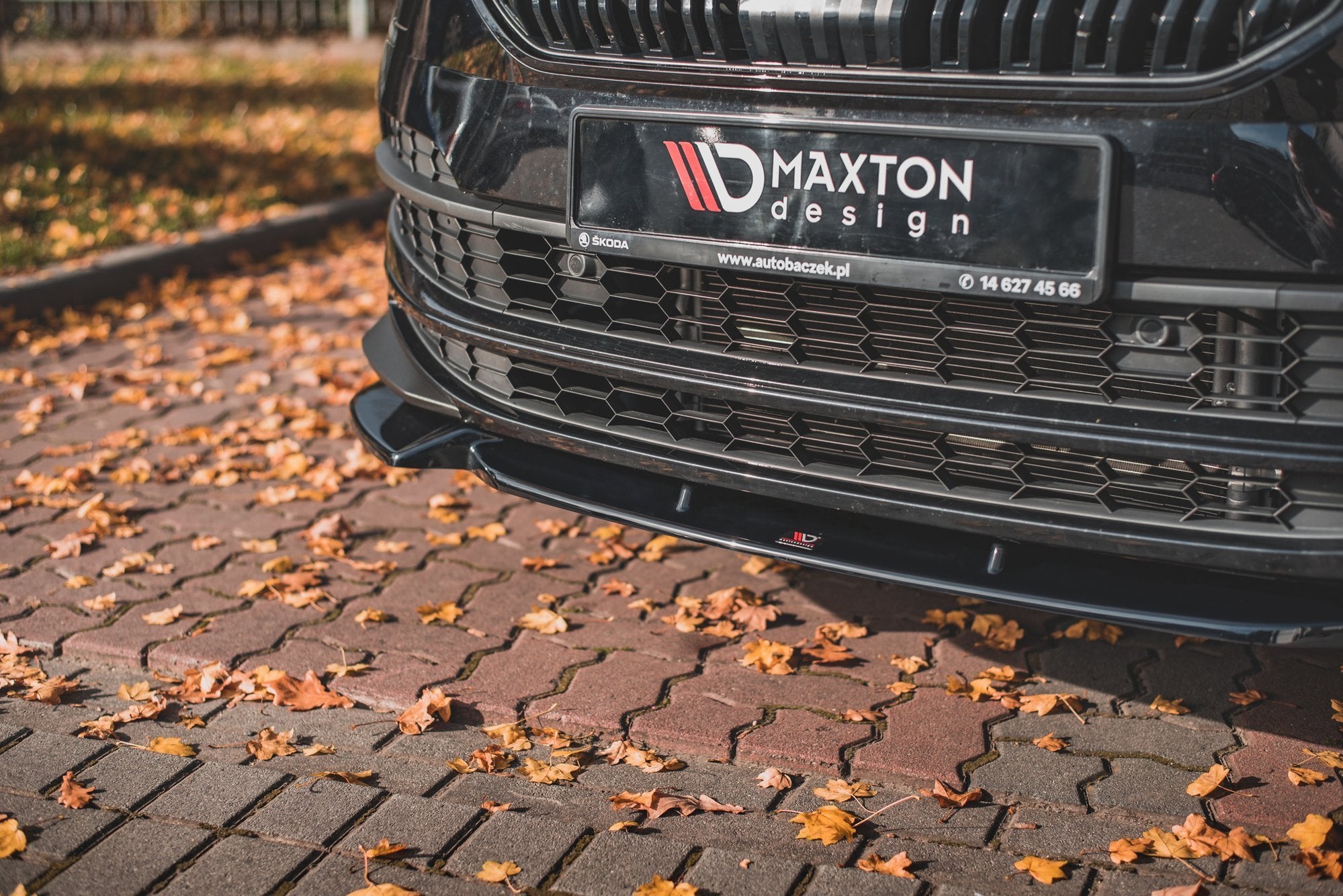 Maxton Design Street+ Spoilerlippe Front Ansatz passend für Skoda Karoq Sportline schwarz Hochglanz