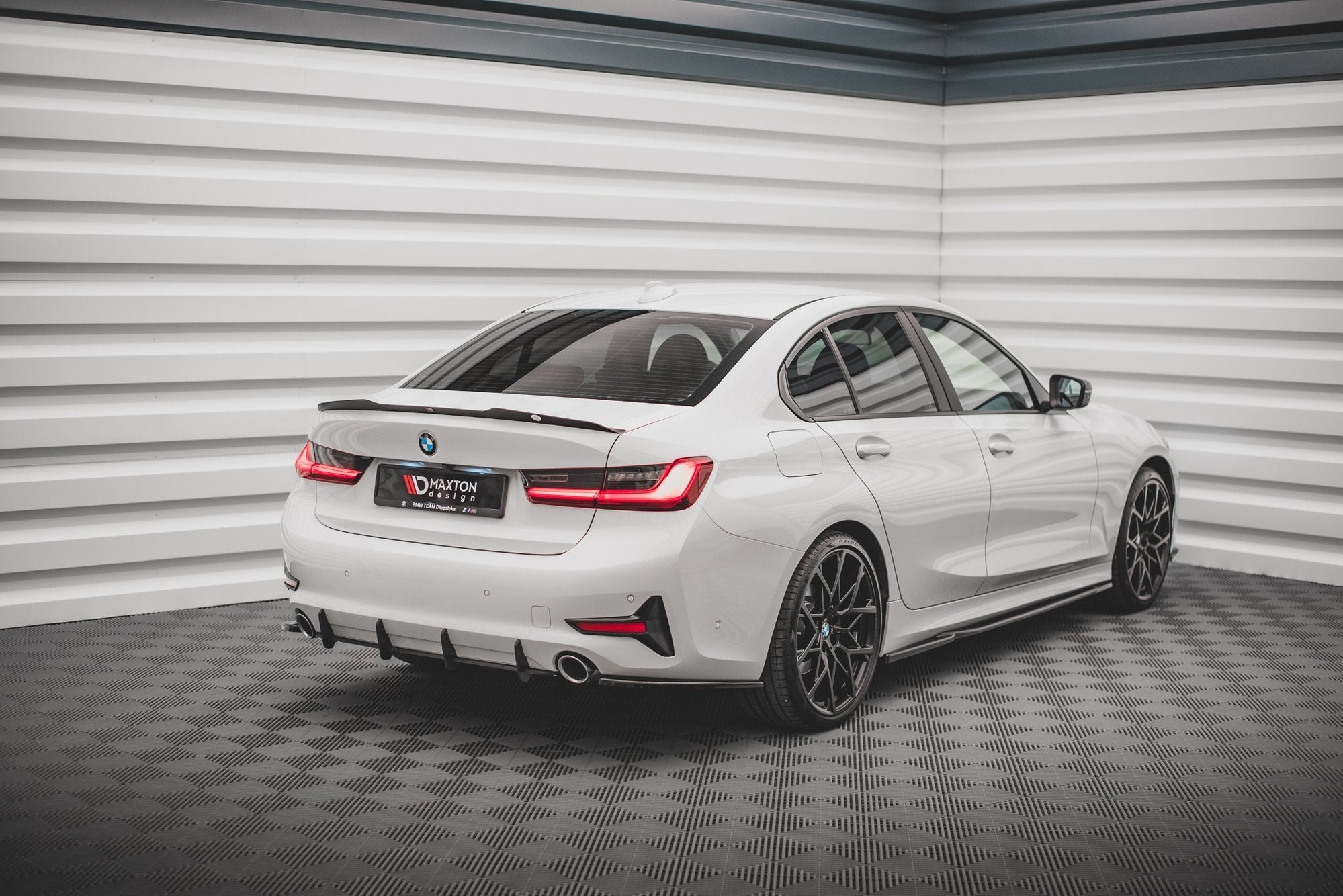 Maxton Design Street Pro Heckschürze passend für BMW 3er Limousine G20