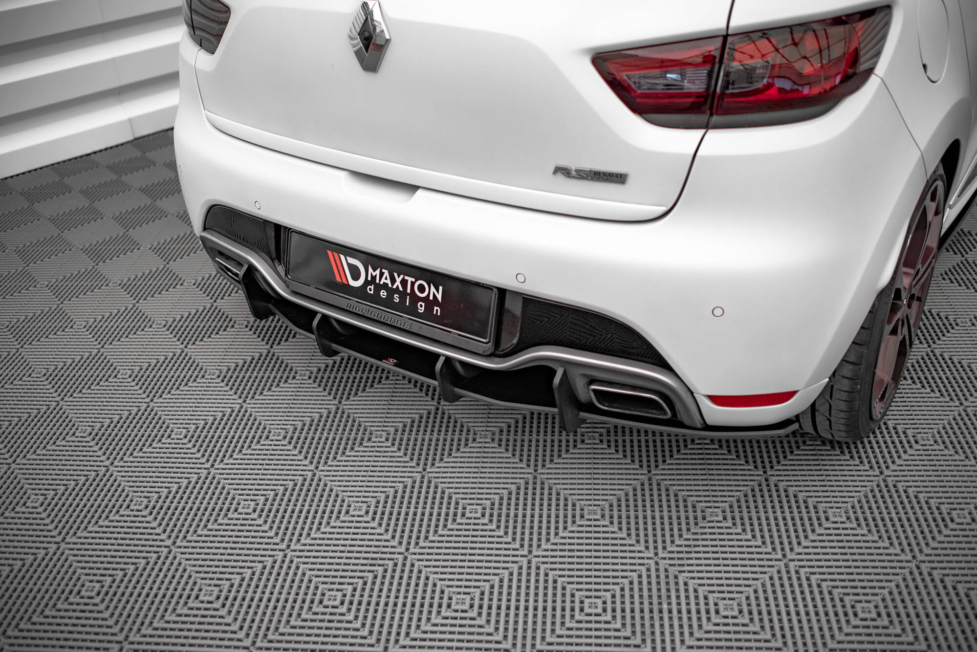 Maxton Design Street Pro Heckschürze passend für Renault Clio RS Mk4