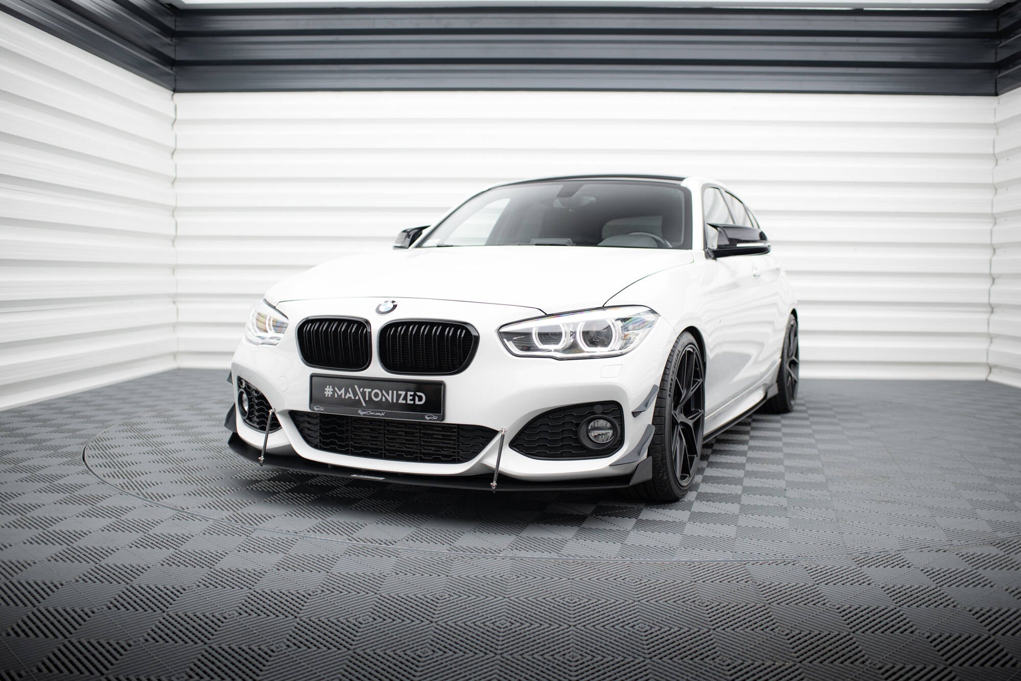 Maxton Design Racing Street+ Spoilerlippe Front Ansatz V.2 passend für BMW 1er F20/F21 M-Power FACELIFT