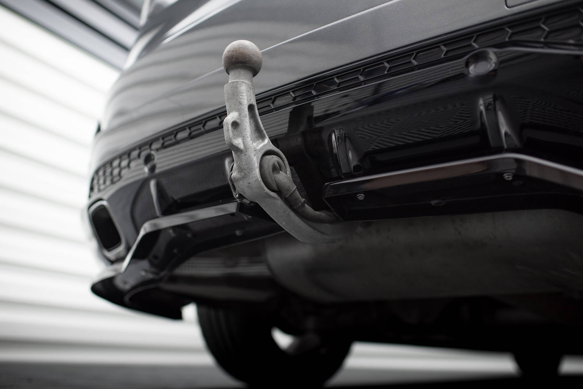 Maxton Design Street+ Mittlerer Diffusor RACE passend für Ford S-Max ST-Line Mk2 Facelift schwarz Hochglanz