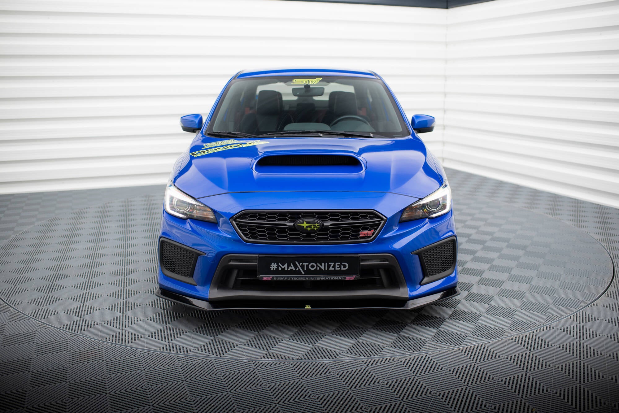 Maxton Design Street+ Spoilerlippe Front Ansatz V.1 passend für Subaru WRX STI Mk1 Facelift schwarz Hochglanz