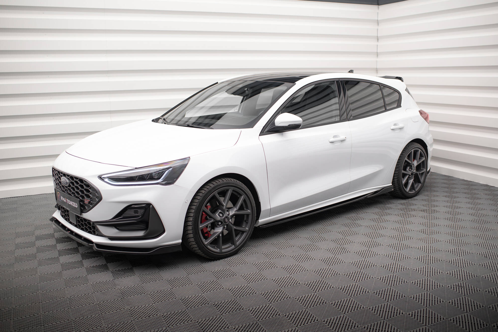 Maxton Design Street+ Seitenschweller Leisten passend für V.4 Ford Focus ST / ST-Line Mk4 Facelift schwarz Hochglanz