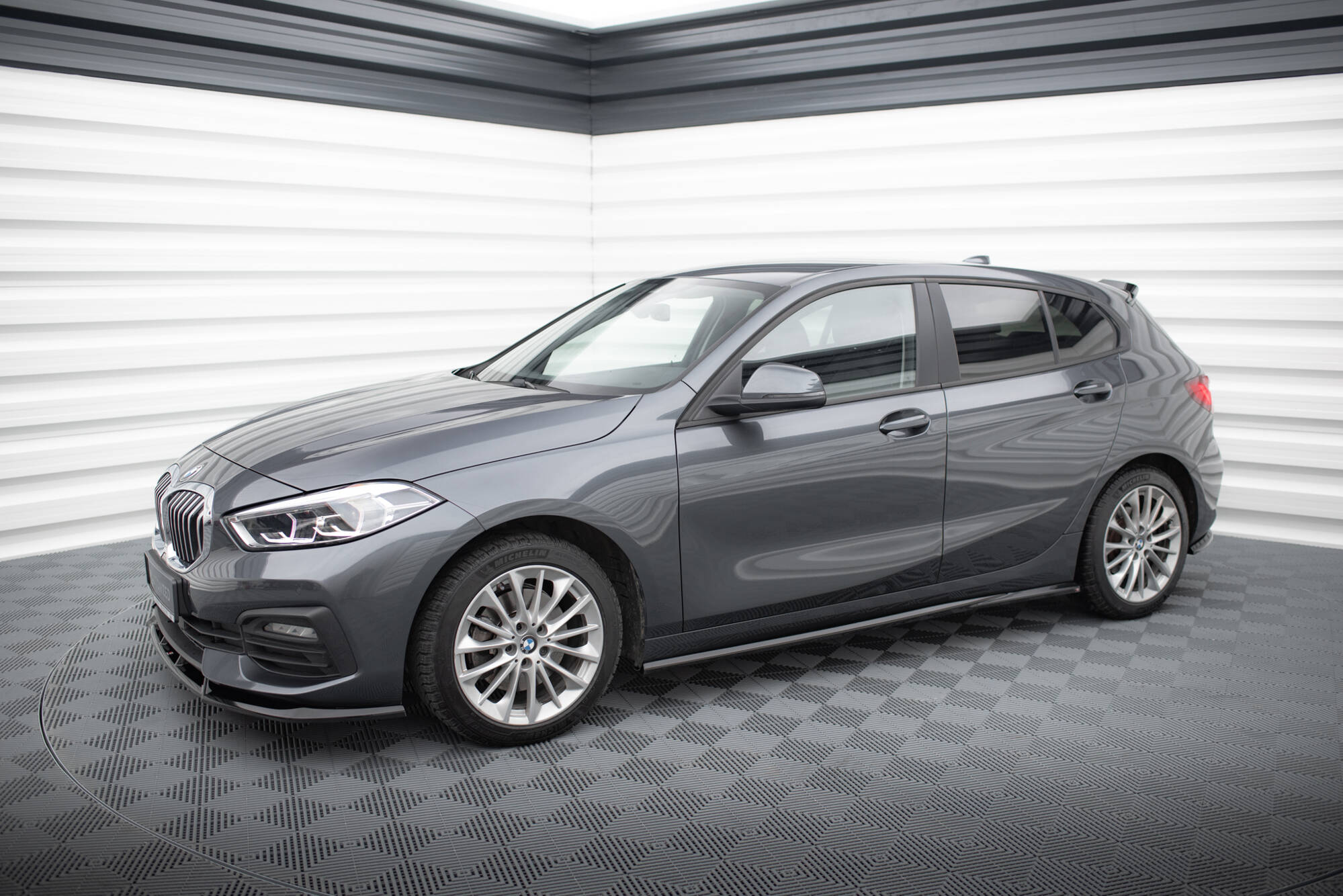 Maxton Design Street+ Seitenschweller Leisten passend für BMW 1er F40 schwarz Hochglanz