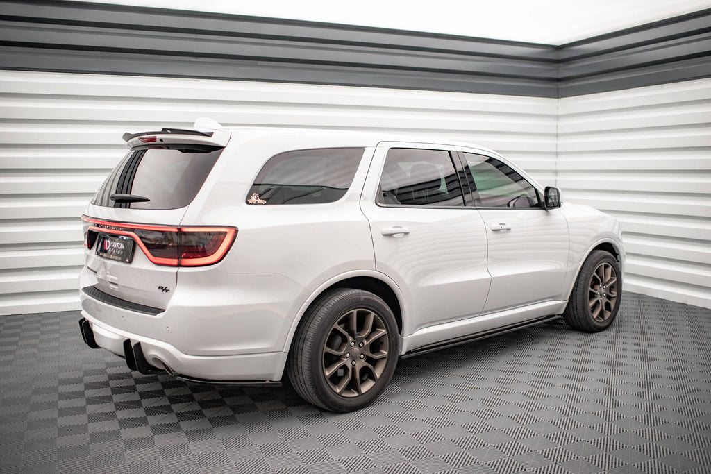 Maxton Design Heck Ansatz Flaps Diffusor passend für Dodge Durango RT Mk3 schwarz Hochglanz