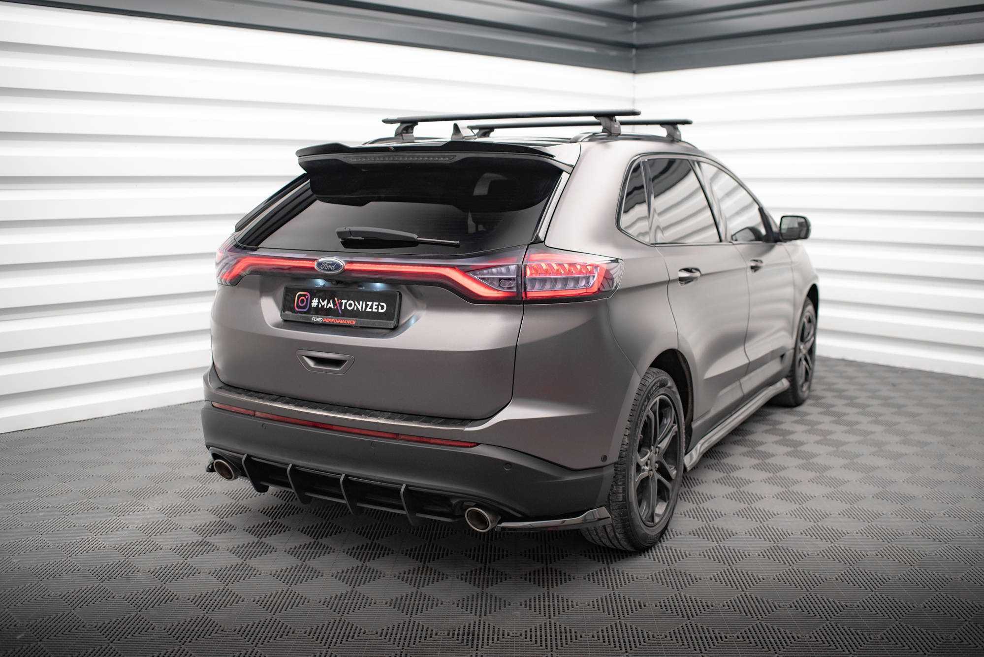 Maxton Design Street Pro Heckschürze passend für Ford Edge Mk2