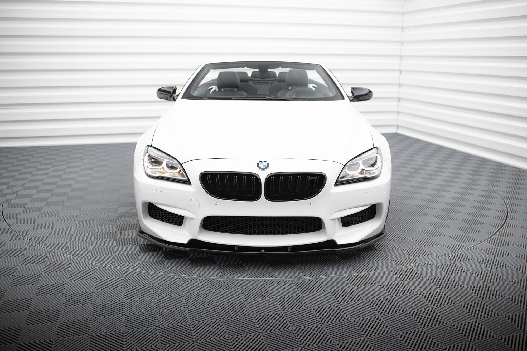 Maxton Design Street+ Spoilerlippe Front Ansatz V.1 passend für BMW M6 Gran Coupe / Coupe / Cabriolet F06 / F13 / F12 schwarz Hochglanz