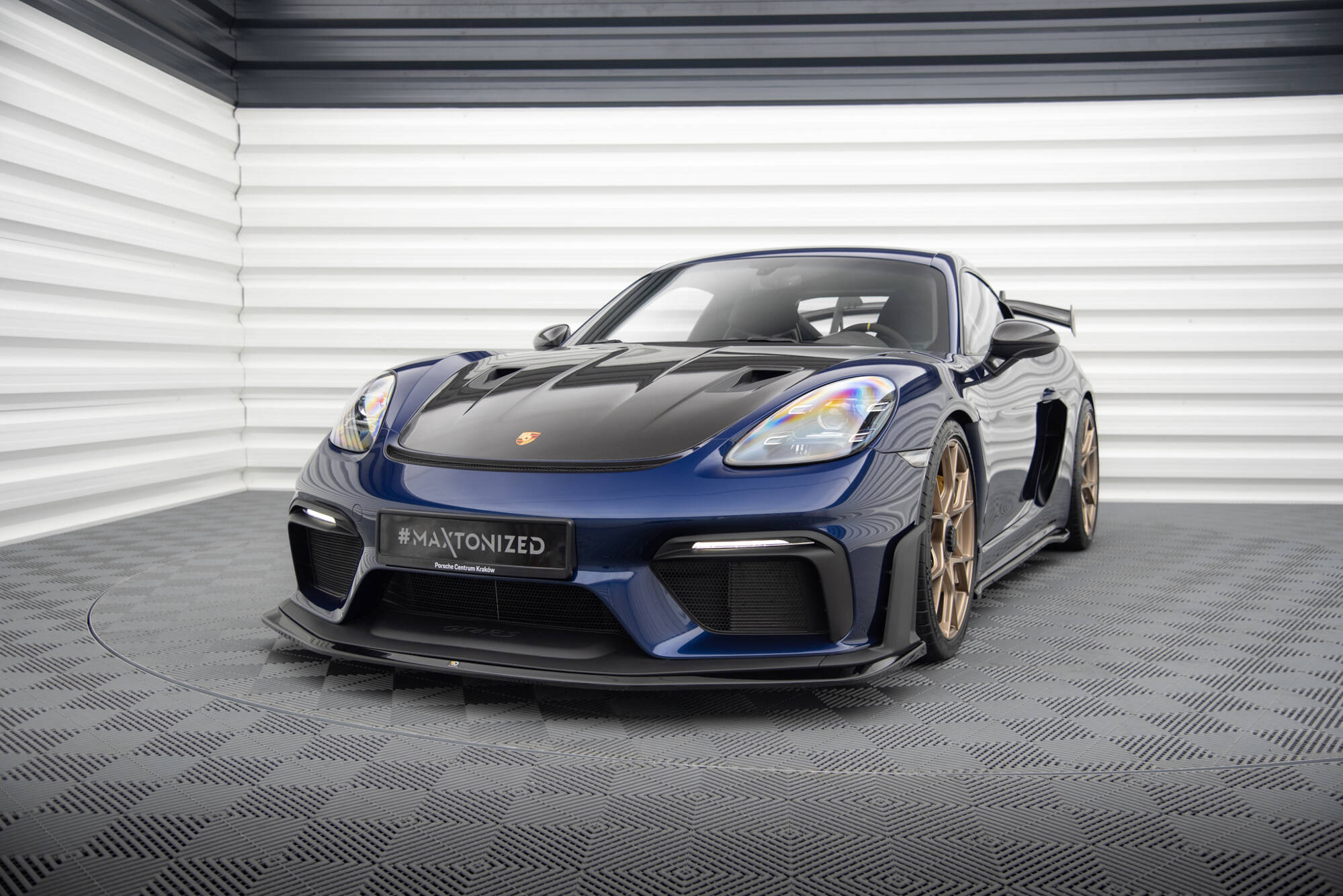 Maxton Design Street+ Spoilerlippe Front Ansatz passend für Porsche 718 Cayman GT4 RS 982c schwarz Hochglanz