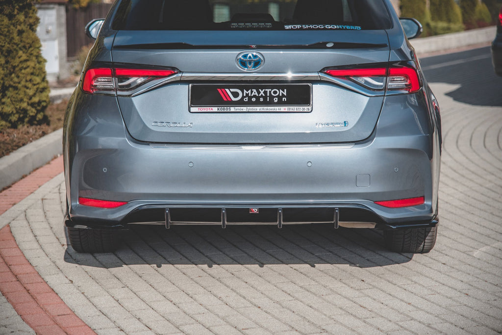 Maxton Design Diffusor Heck Ansatz passend für Toyota Corolla XII Limousine schwarz Hochglanz