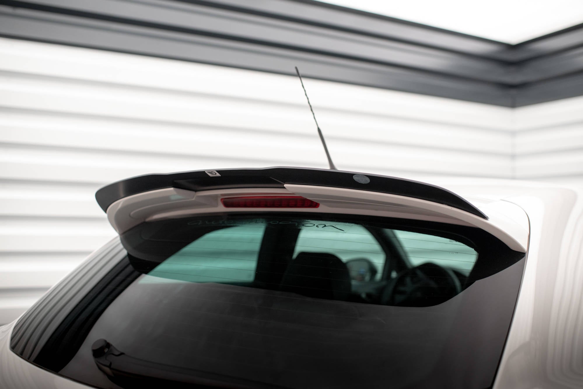 Maxton Design Spoiler CAP passend für SEAT IBIZA 4 SPORTCOUPE (vor Facelift) schwarz Hochglanz